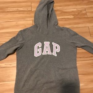GAP sweatshirt